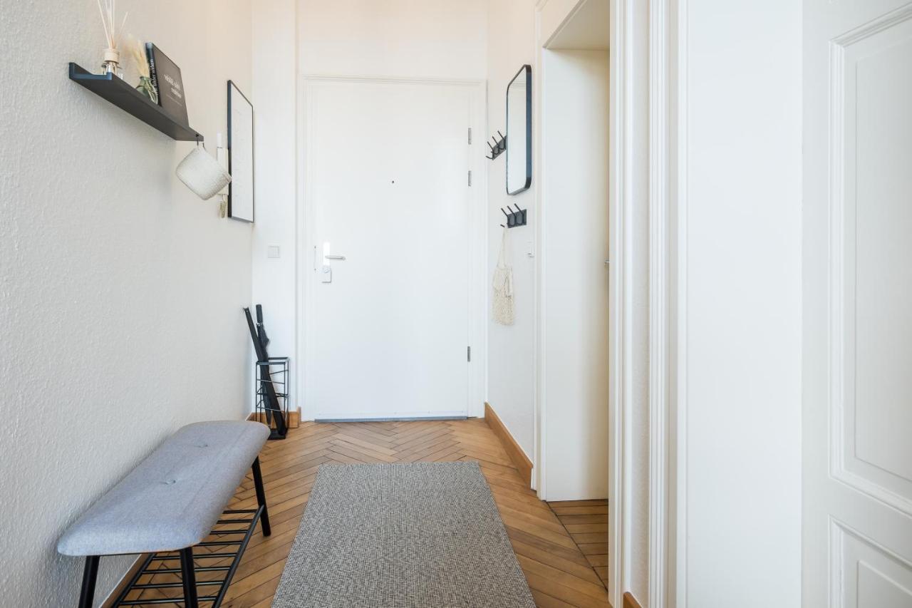 Schwarzlins Loftraum - Stilvolles Apartment Mit Smart Tv, Netflix, Disney Plus, Schnellem Wlan, Parken, Nespresso 圣英贝特 外观 照片