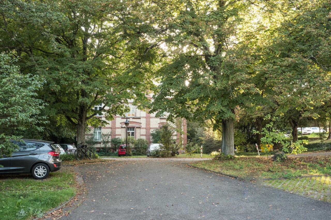 Schwarzlins Loftraum - Stilvolles Apartment Mit Smart Tv, Netflix, Disney Plus, Schnellem Wlan, Parken, Nespresso 圣英贝特 外观 照片